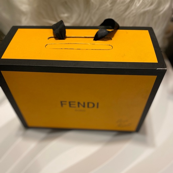 Fendi Mini Sunshine Shopper - Picture 6 of 10